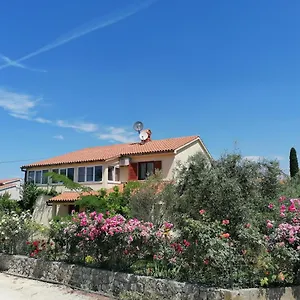 https://apartments-maria-pula.in-istria.net